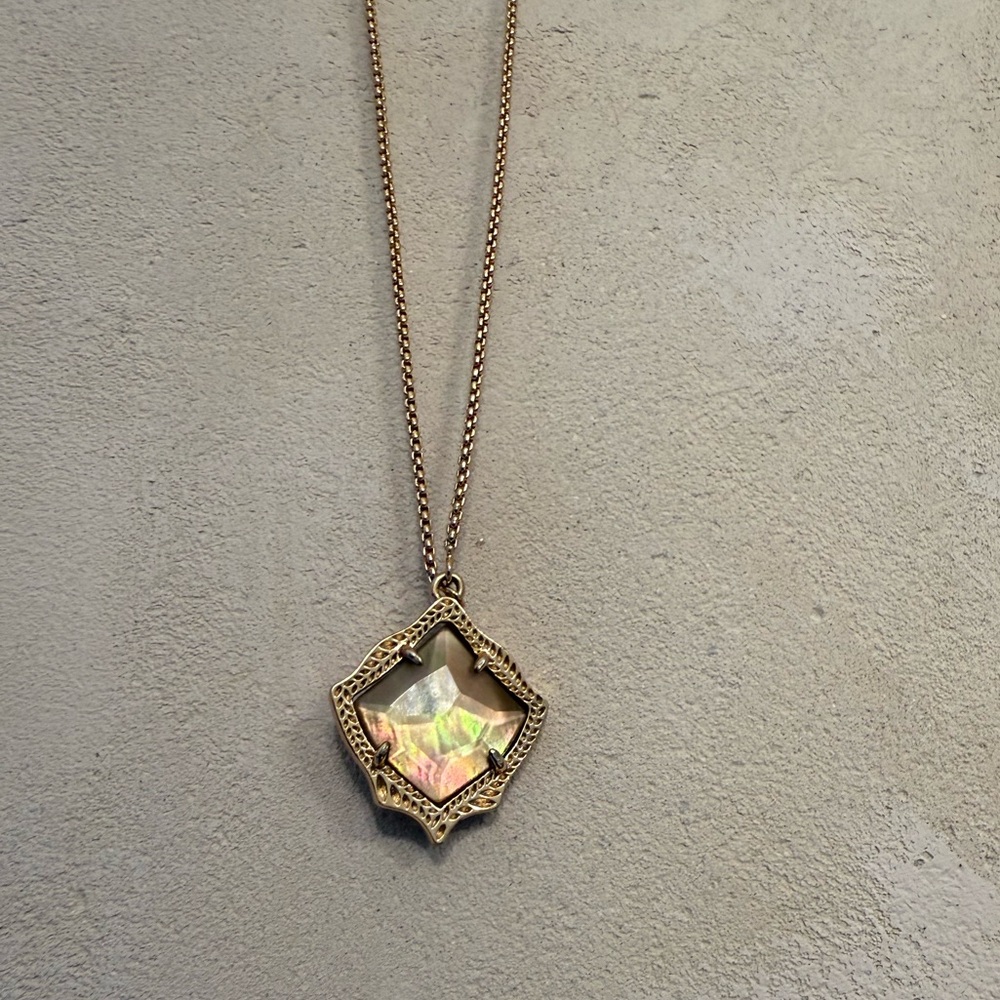 Kendra Scott adjustable iridecent necklace